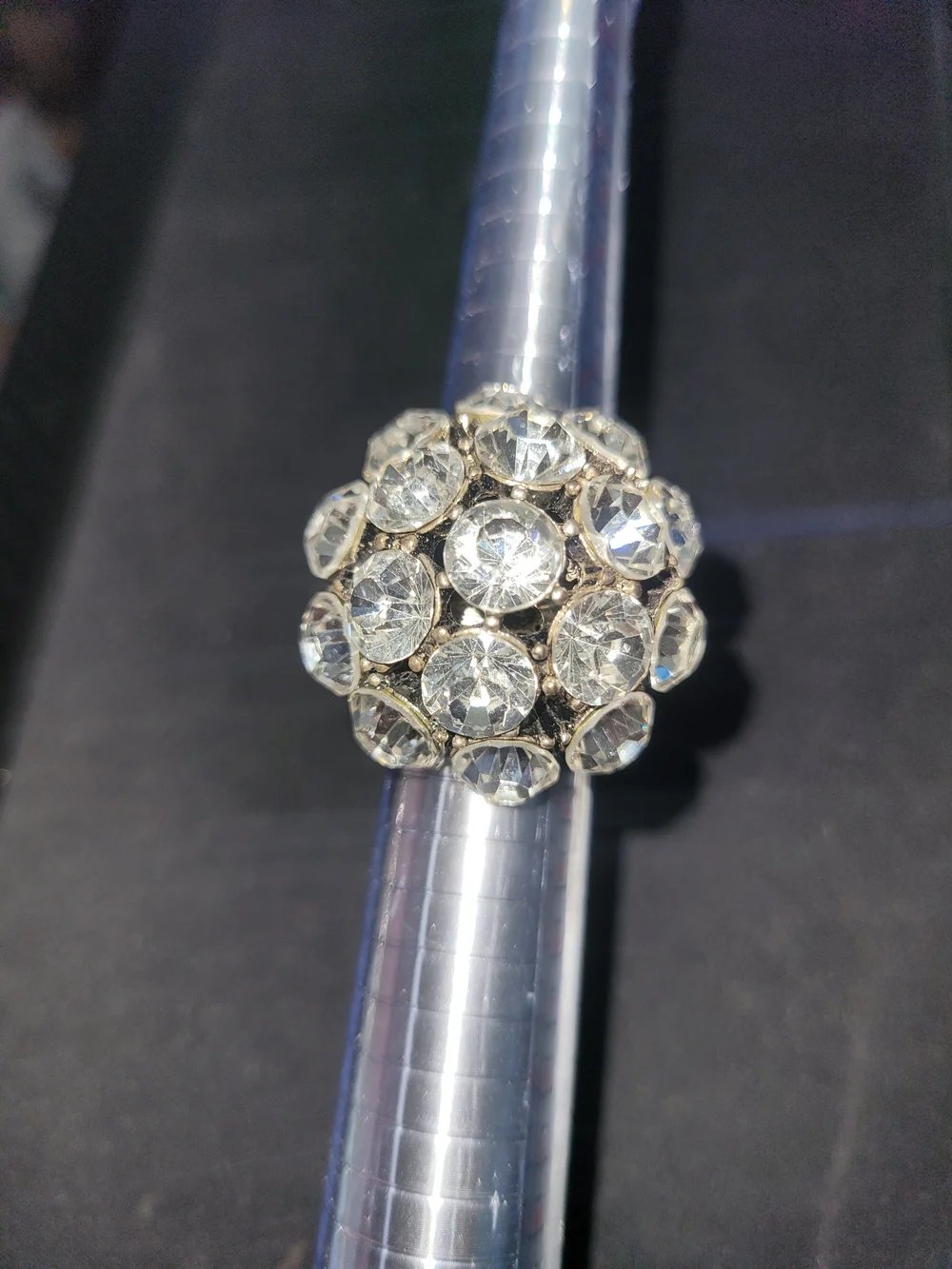 Adjustable Stretch Rhinestone Cluster Statement Ring Size 6-10 Silver Tone - Picture 4 of 8